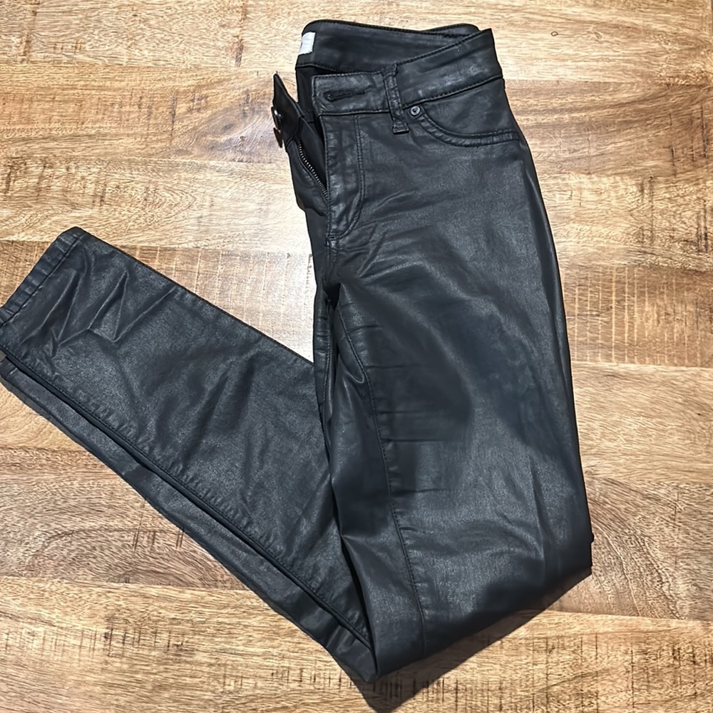DL1961 Emma power legging; jeans style skinny.  Size 26; gently used